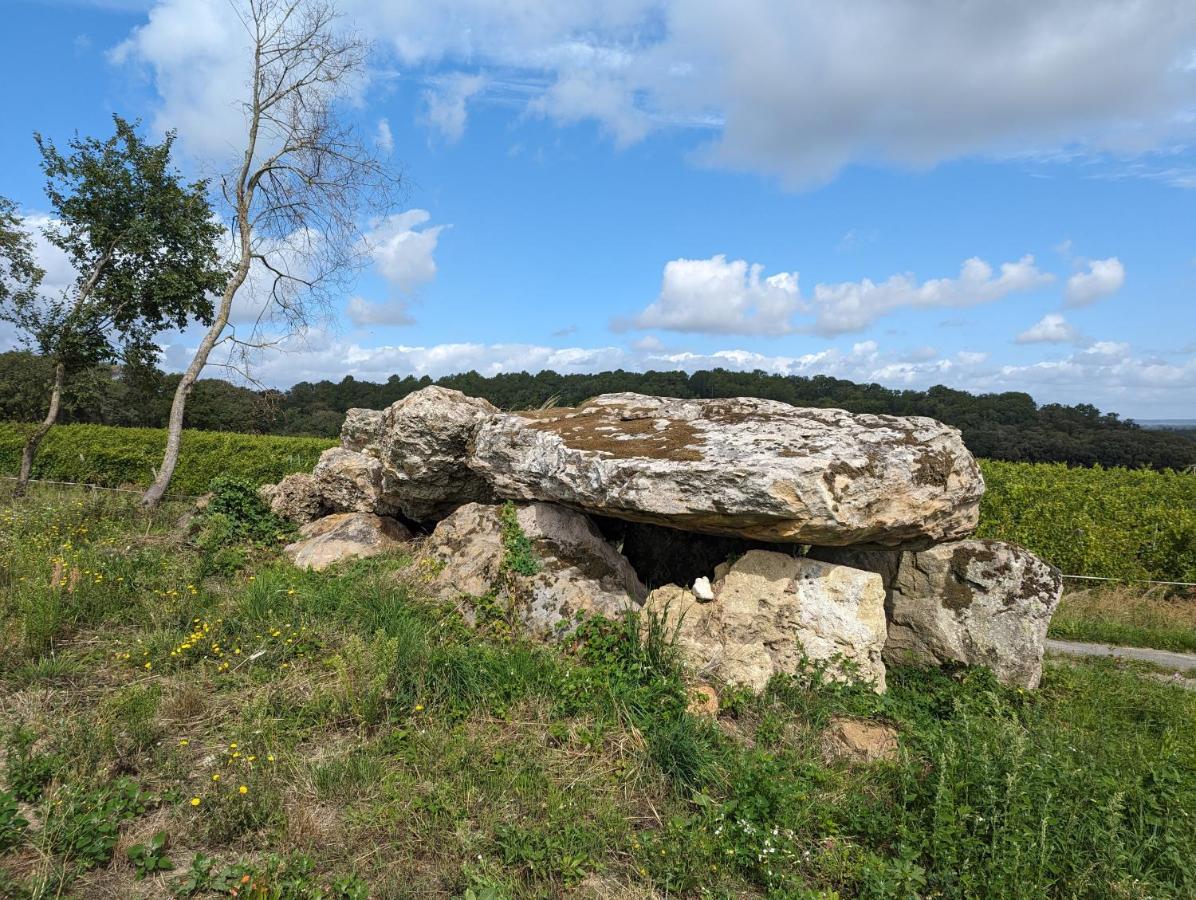 Thizay  Chambre Gargantua Le Dolmen מראה חיצוני תמונה